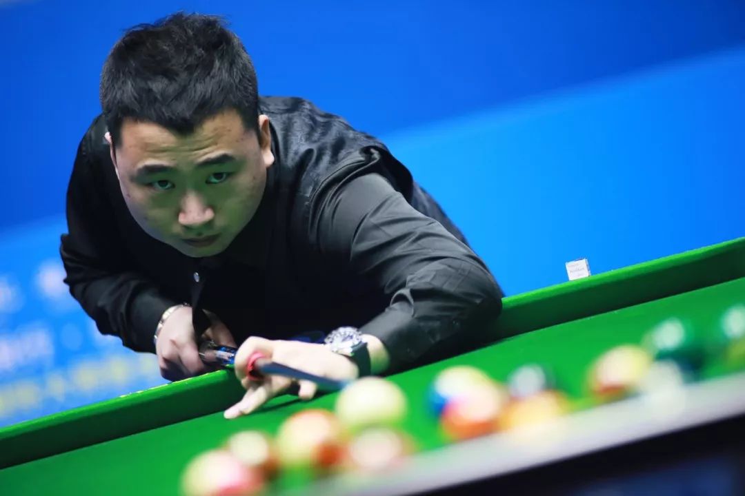 场记者和观 场记者和观