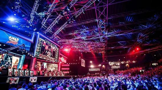 随着比赛的 随着比赛的