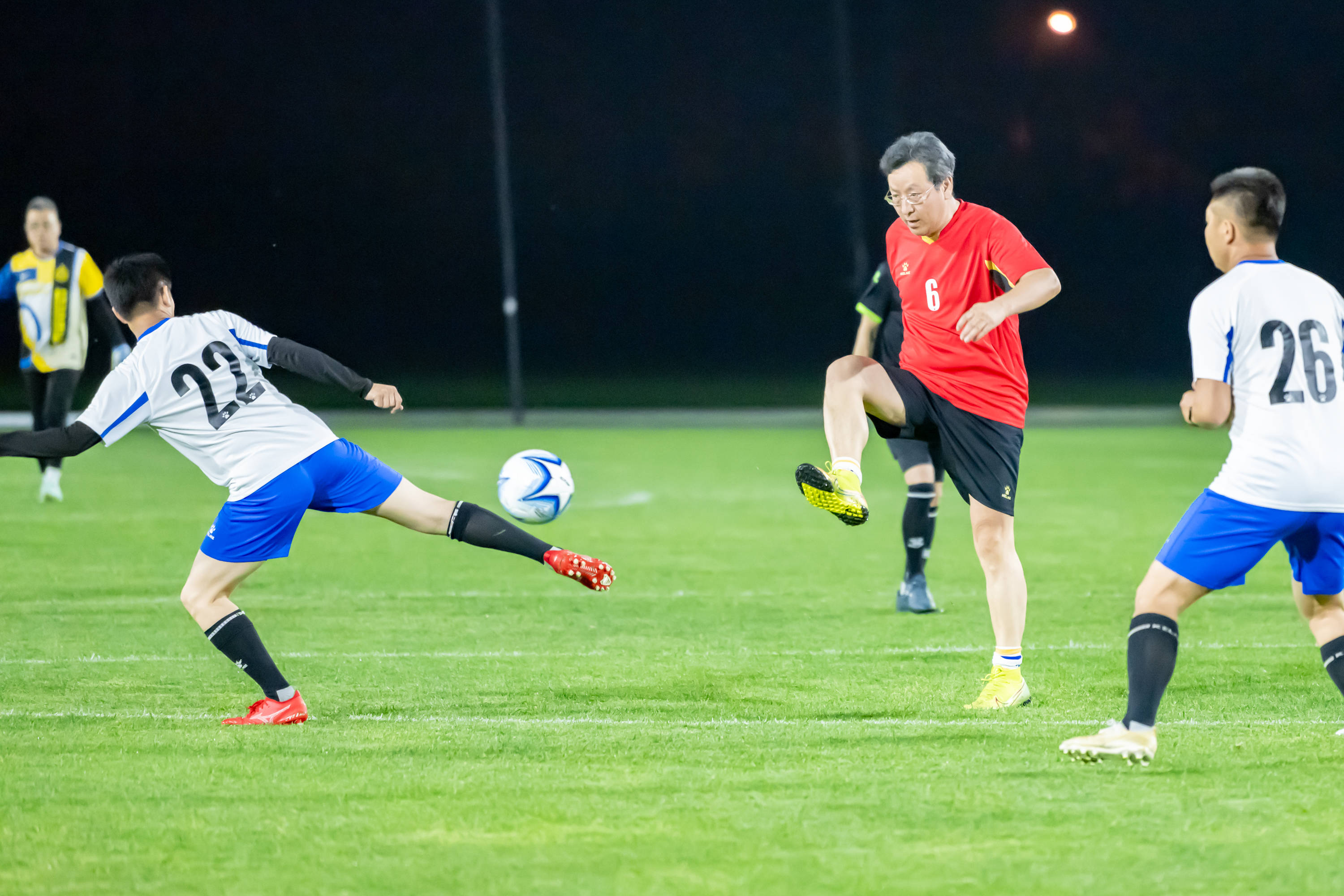 竞技体育中 竞技体育中