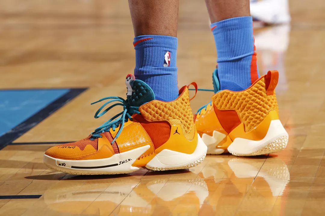 引发海外球 引发海外球